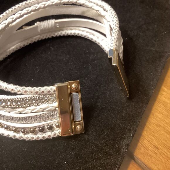 Magnetic White Leather Six Strand Bracelet - Picture 6 of 7